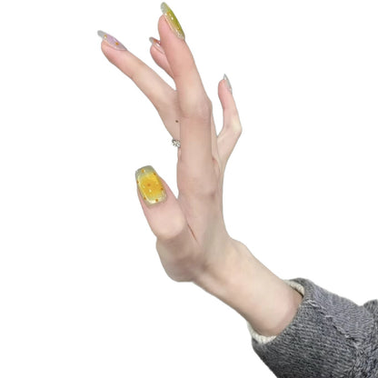 Künstlerische Acrylgel-Nagelverlängerungen