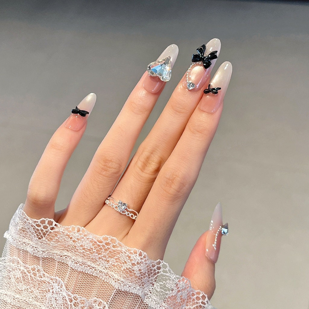 Dekorative Press-On Nagelkunst Verlängerungen Brehn