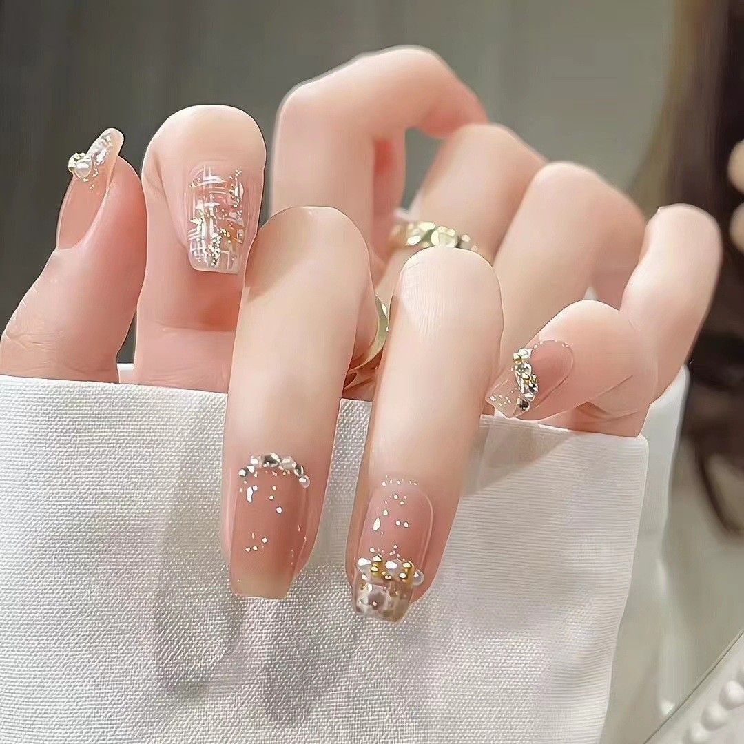 Elegante mit Strass verzierte Press-On-Nägel Brehn