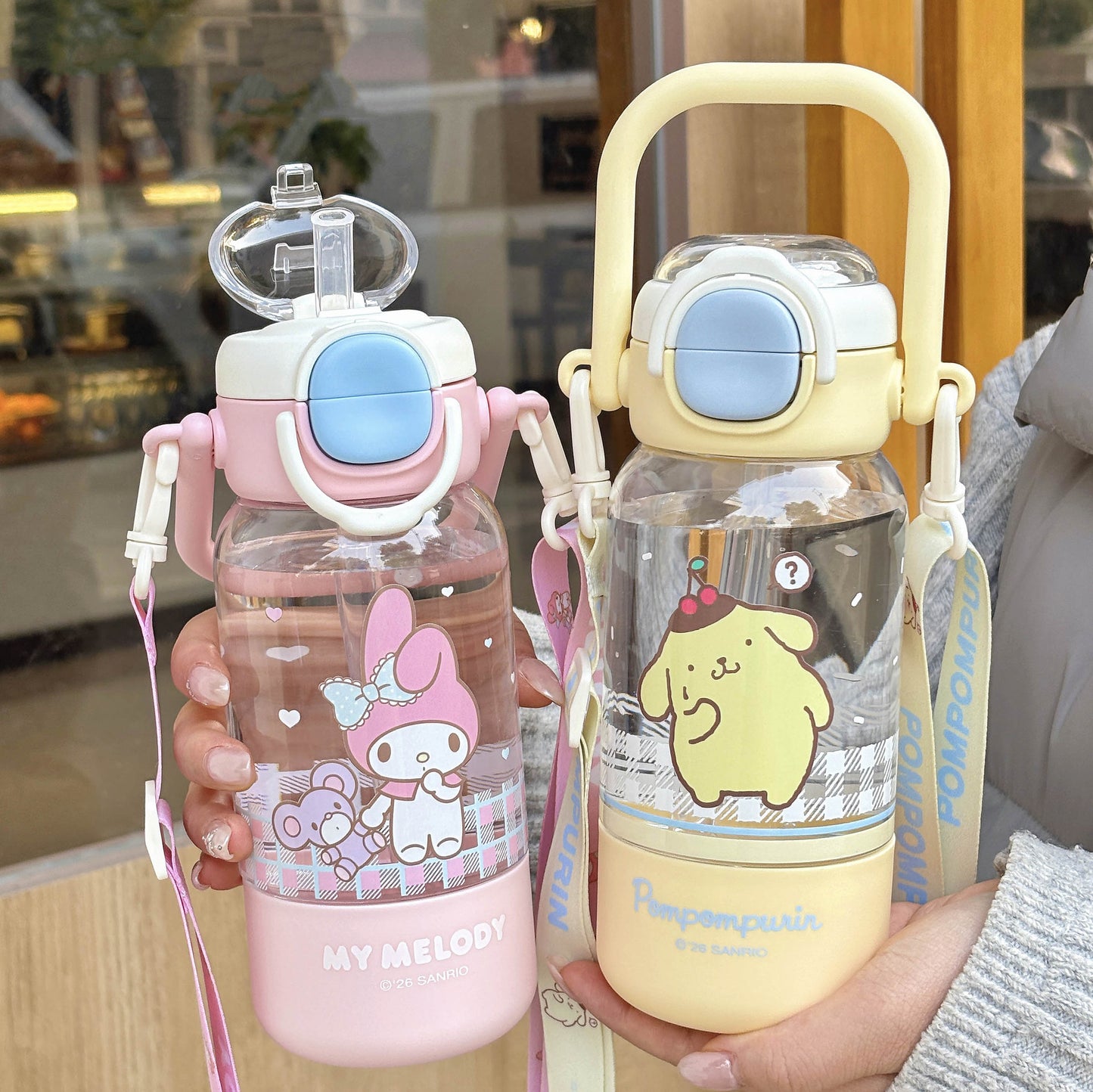 Damen Trinkflasche mit niedlichem Tiermotiv und stabilem Tragegriff Brehn