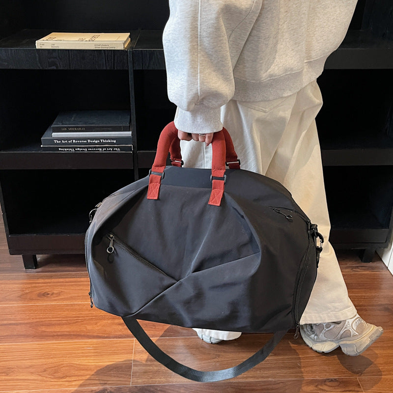 Stilvolle Reisetasche Mit Ergonomischem Design Brehn