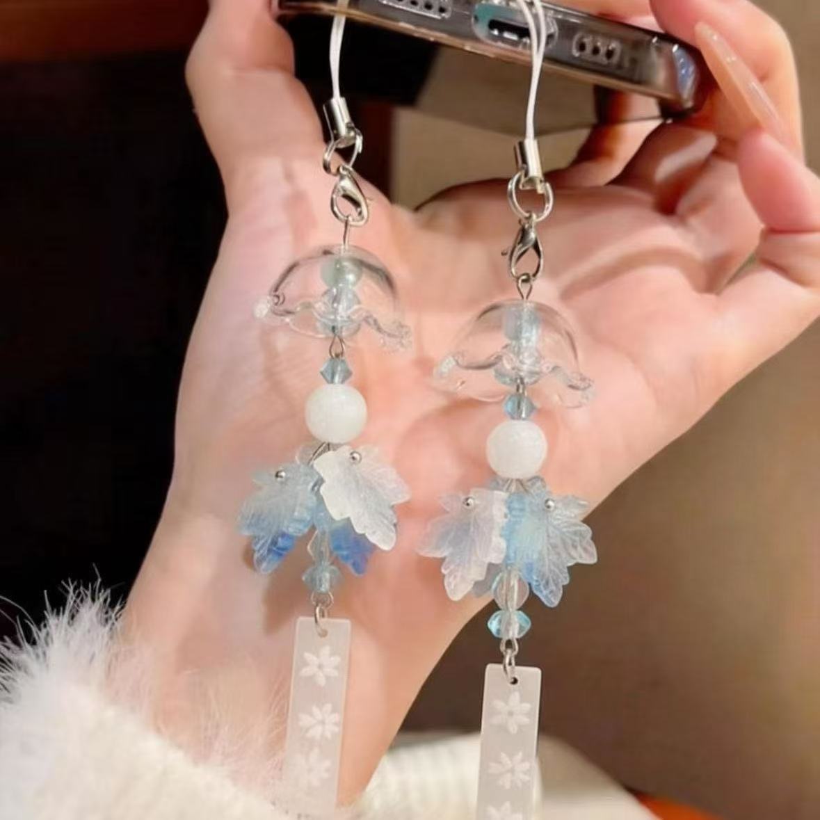 Dekorativer Floral Charm Schlüsselanhänger Brehn