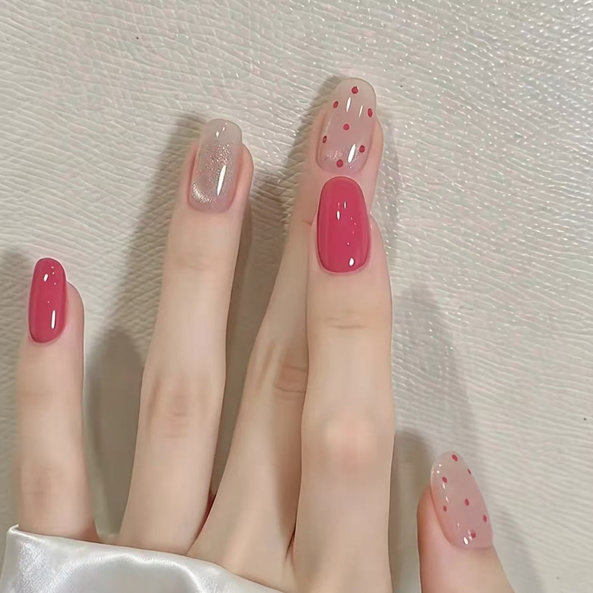Stylische Nagelkunstverlängerungen