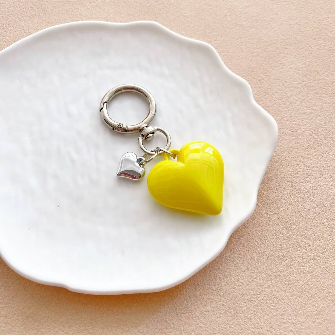 Herzförmiger Charm Schlüsselanhänger Brehn