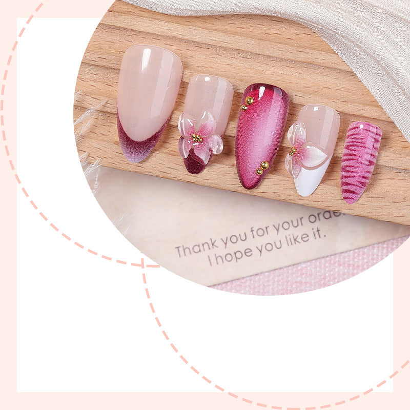 Premium Künstlerischer Press-On Nail Set mit Floral- und Ombre-Design Brehn