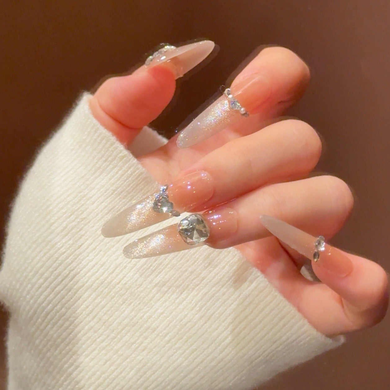 Glamouröse dekorative Press-On Nagelverlängerungen Brehn