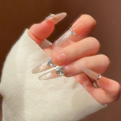 Glamouröse dekorative Press-On Nagelverlängerungen Brehn