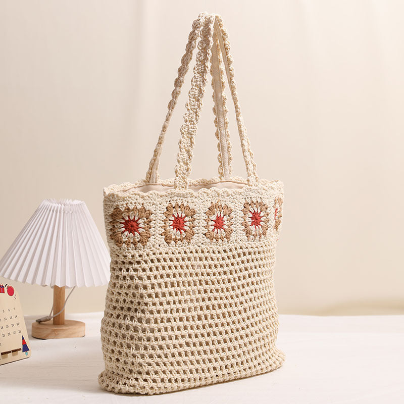 Handgehäkelte Strandtasche mit Floralen Akzenten Brehn