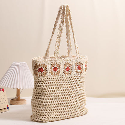 Handgehäkelte Strandtasche mit Floralen Akzenten Brehn