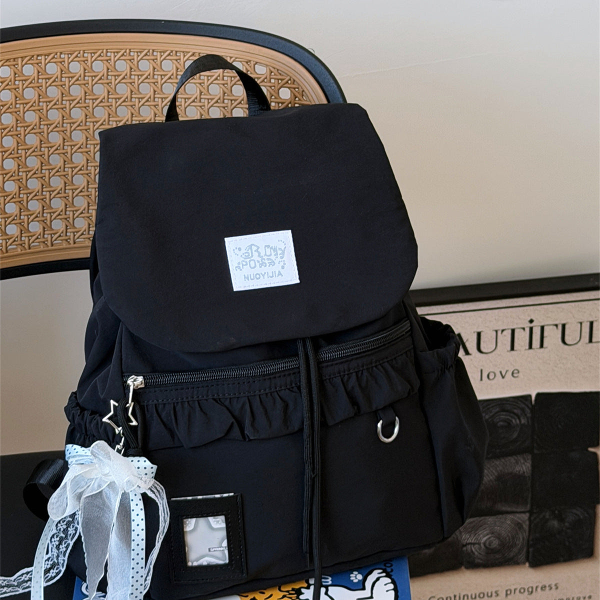 Stylischer Rüschendesign Schulrucksack Brehn