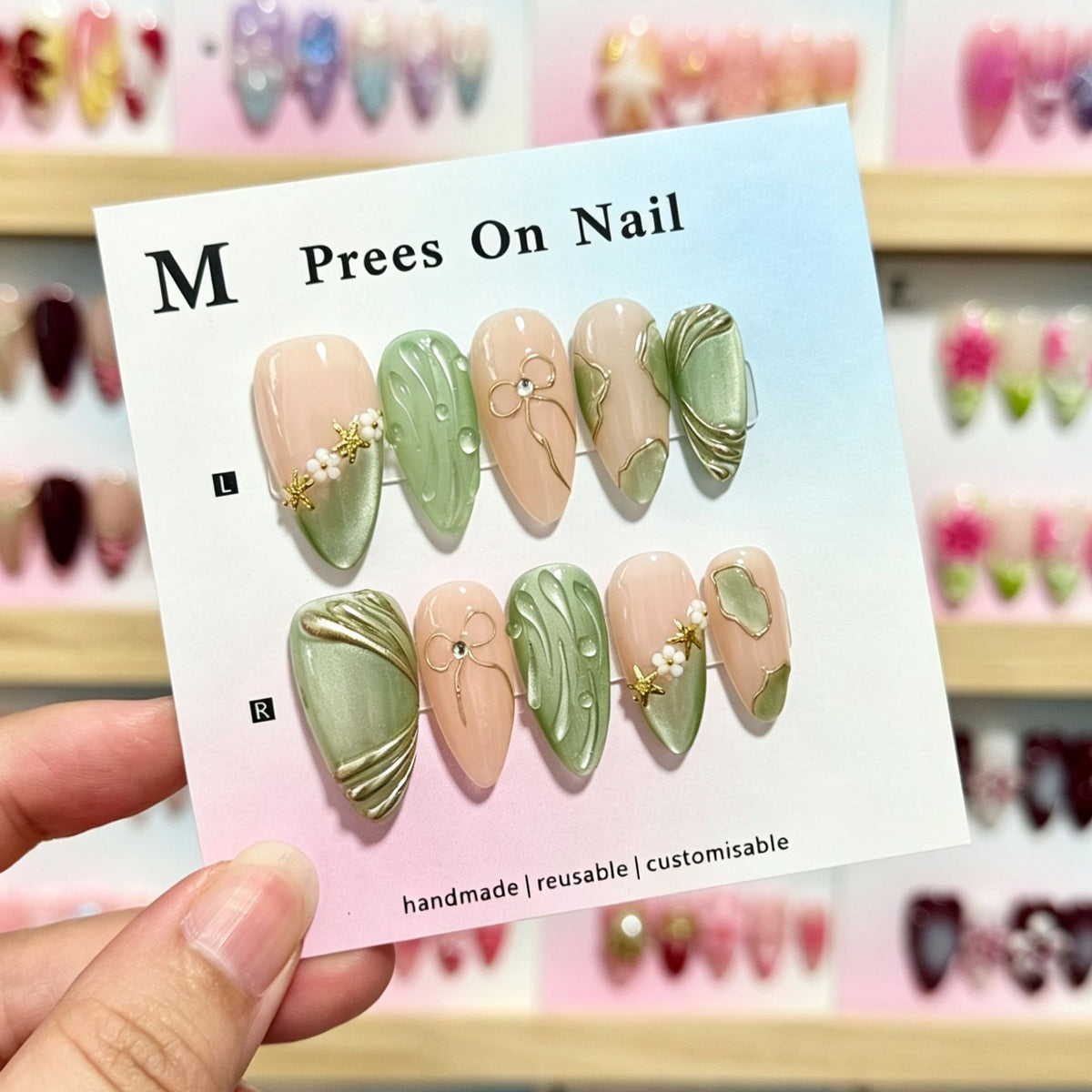 Künstlerisches wiederverwendbares Press-On Nagelkunst Set