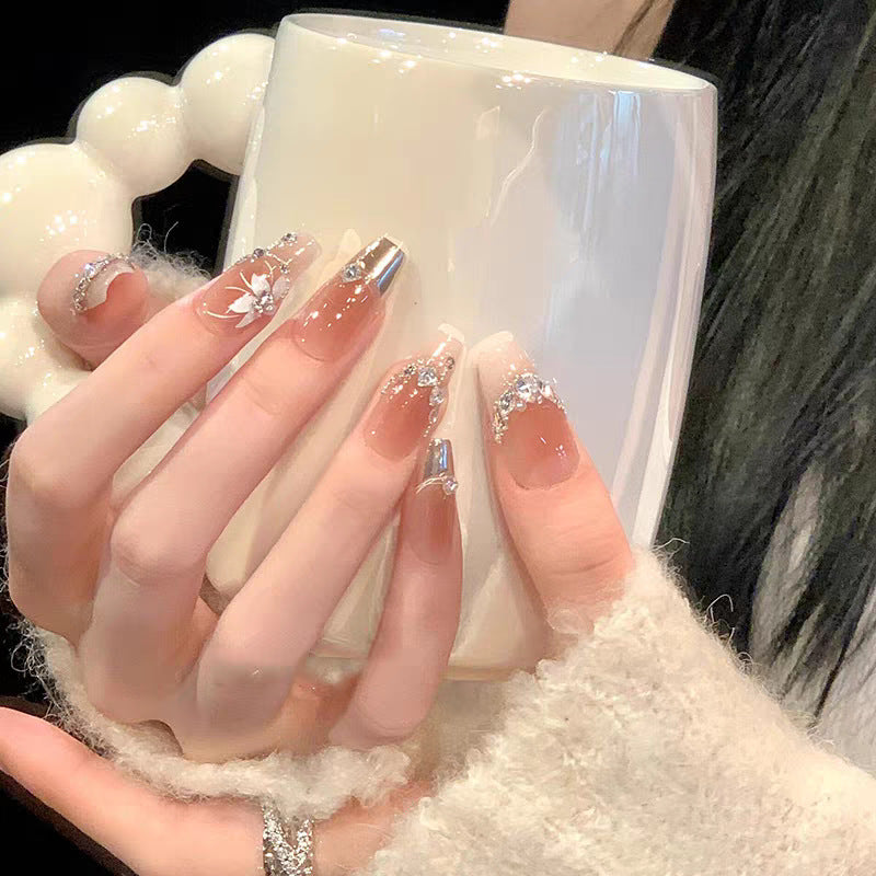 Elegante Strass- und Blumen-Press-OnNägel Brehn