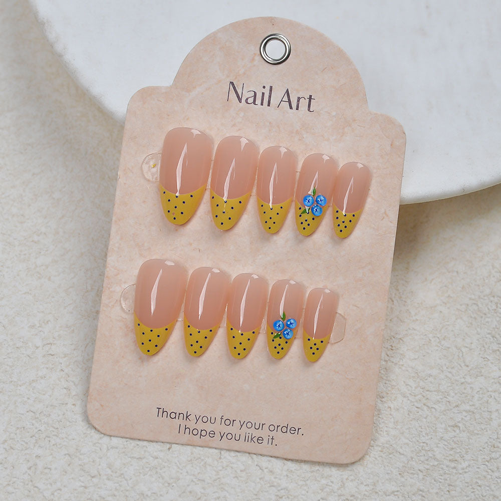 Dekoratives Press-On Nagelkunst Set Brehn