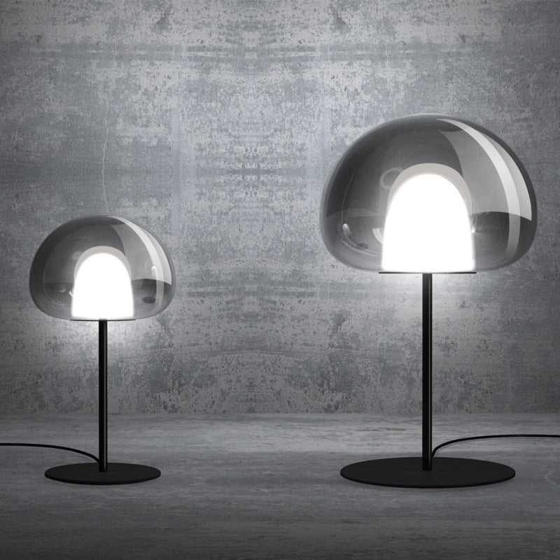 Moderne transparente Glastischlampe