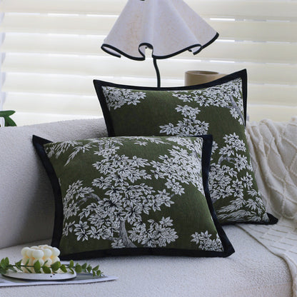 Quadratischer Zierkissenbezug mit besticktem Blumen-Jacquard und feiner Kedernaht Brehn