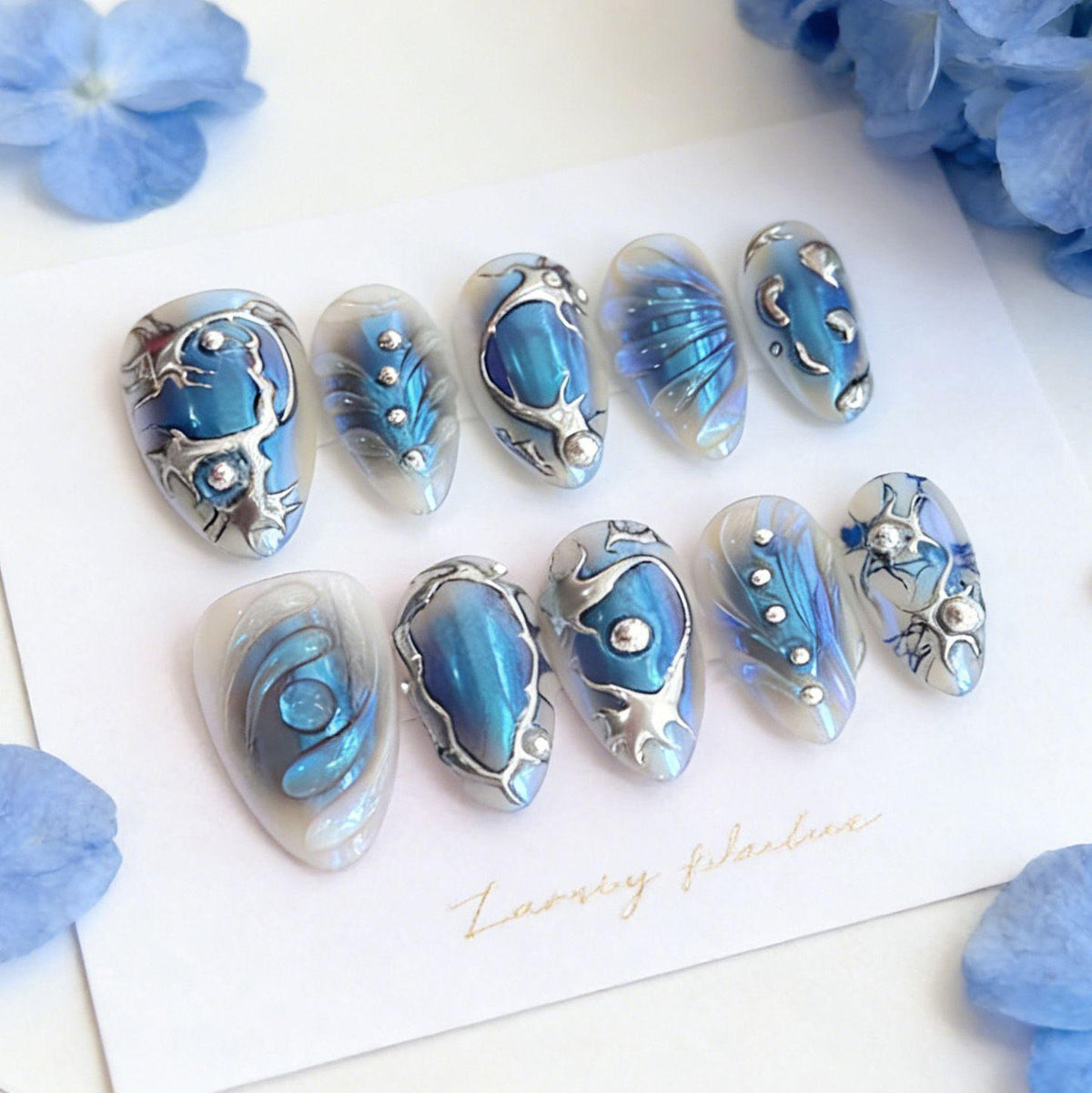 Künstlerisches Nageldesign