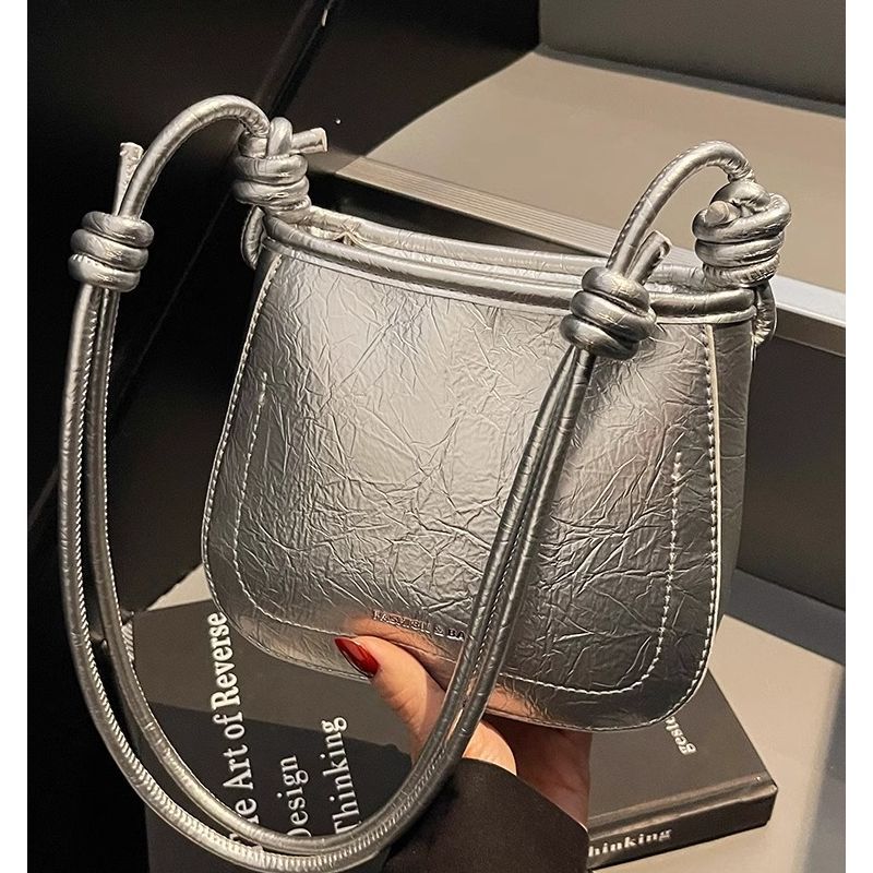 Zeitgenössische Knotengriff-Handtasche Brehn