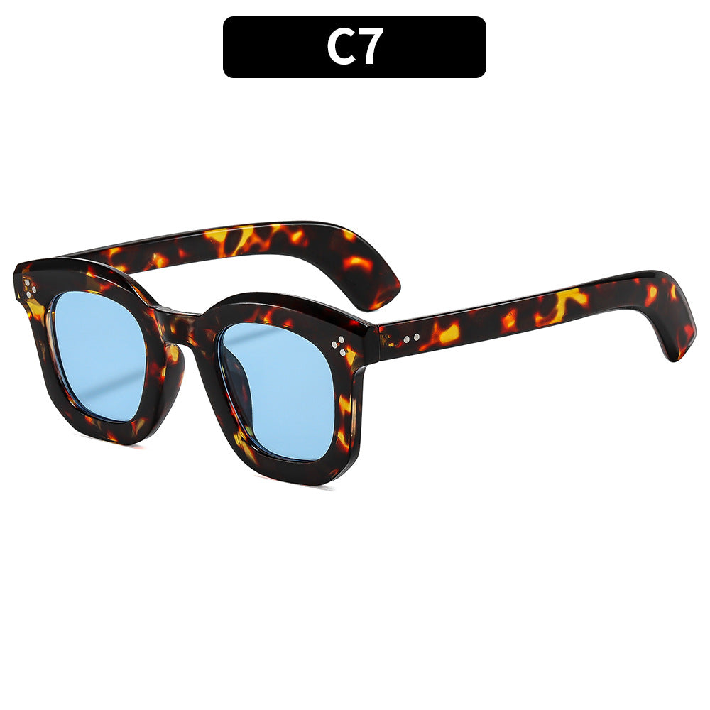 Vintage-inspirierte, auffällige Rahmen-Sonnenbrille
