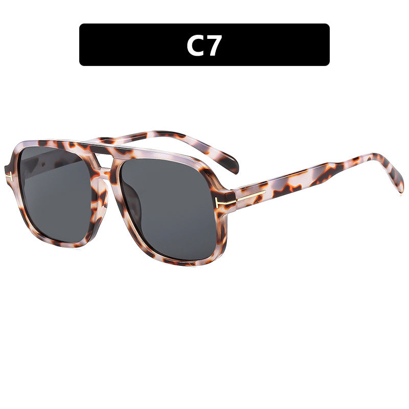Damen quadratische Designerbrille mit filigranem Rahmen und modernem Kunststoffmaterial Brehn