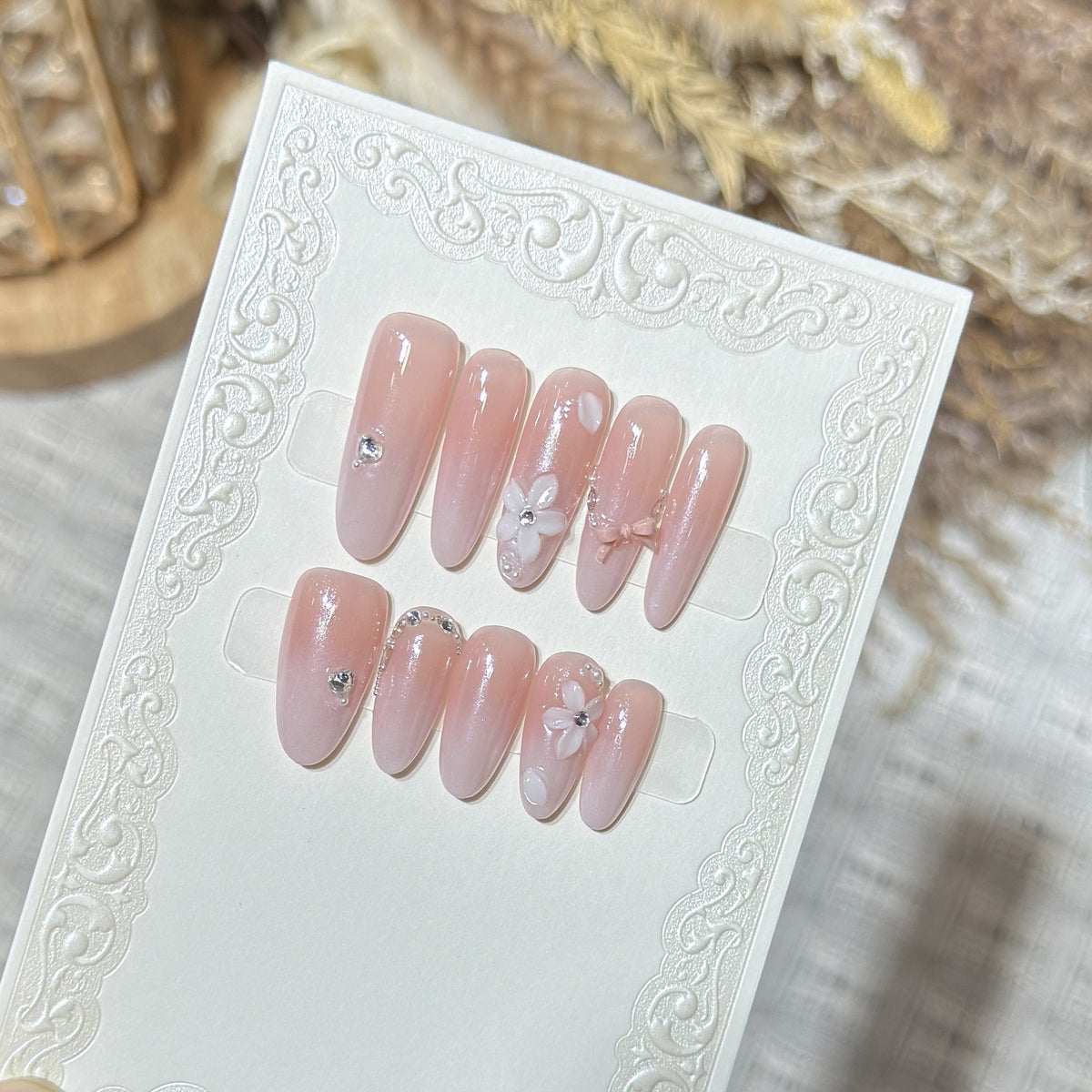 Florales Press-On Nagelkunst-Set Brehn