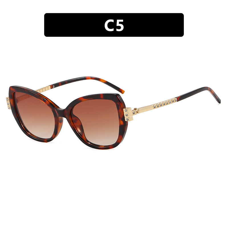 Damen oversized Sonnenbrille mit schützendem UV-Filter und eleganten Akzenten Brehn