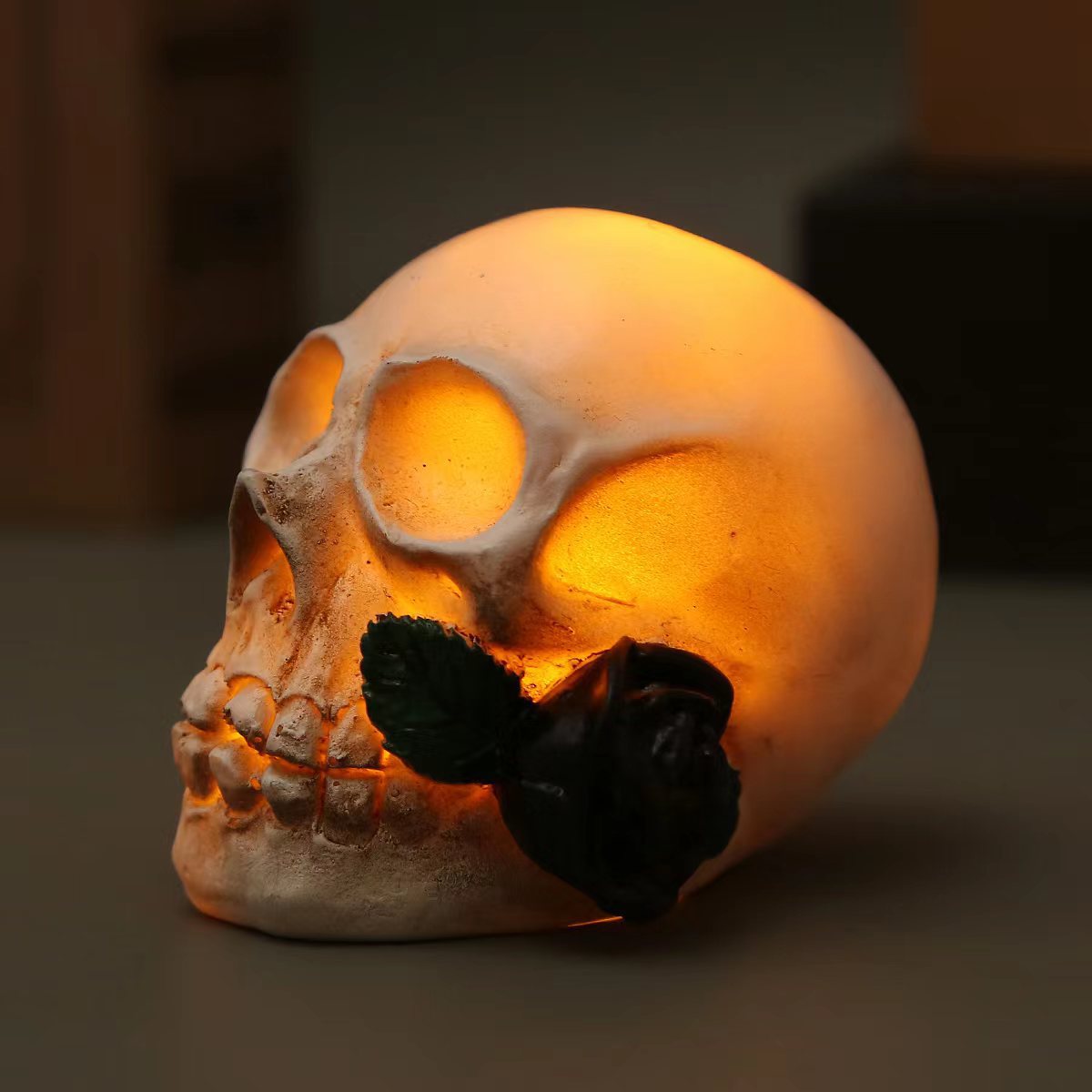 Dekorative LED Totenkopf-Lampe Brehn