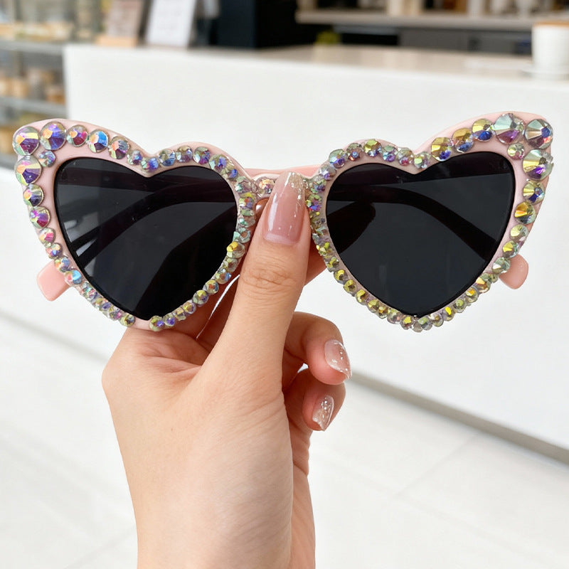 Rhinestone Herzförmige Sonnenbrille Brehn