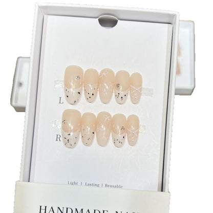 Handgemachtes dekoratives Press-On-Nagelset Brehn