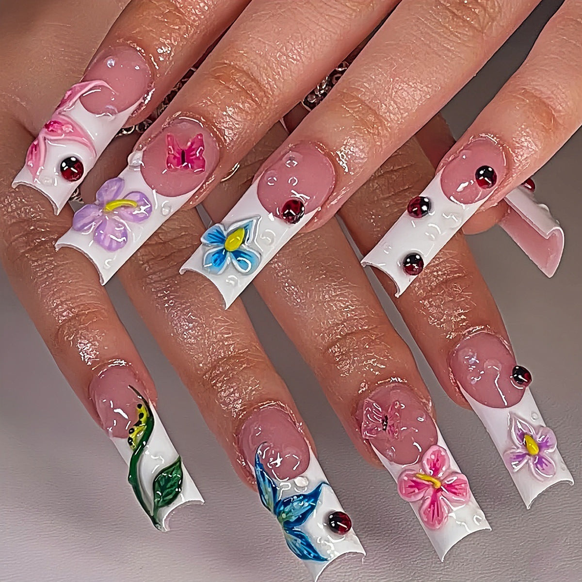 Künstlerische Acryl Nagelverlängerungen Brehn