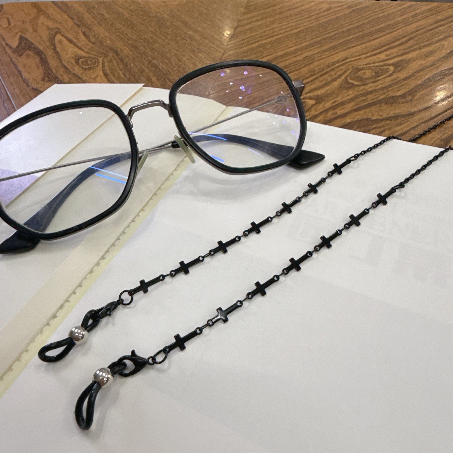Stylische verstellbare Brillenband Brehn