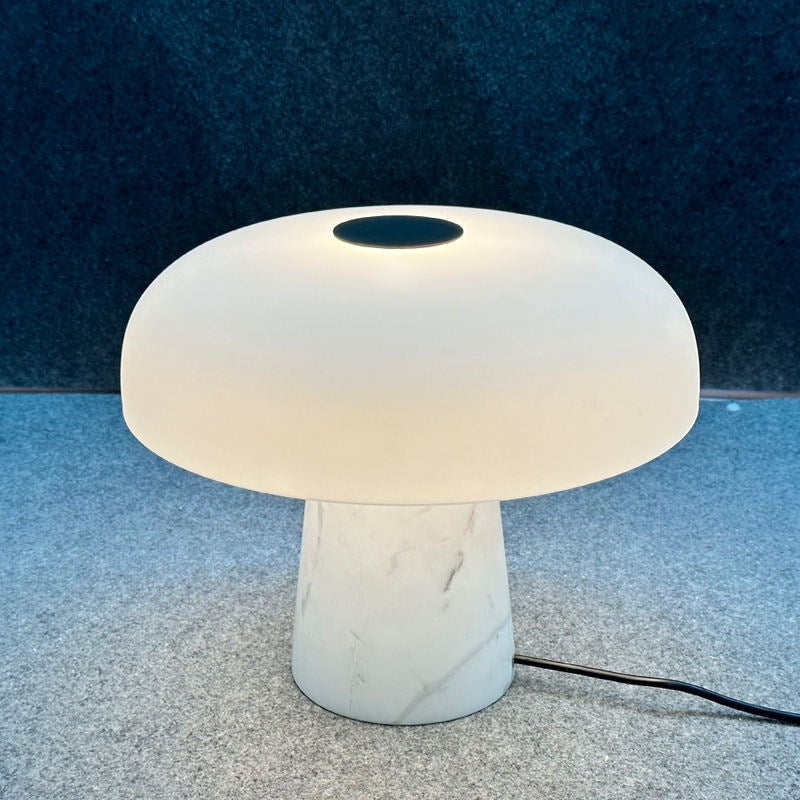 Elegante Pilz Tischlampe