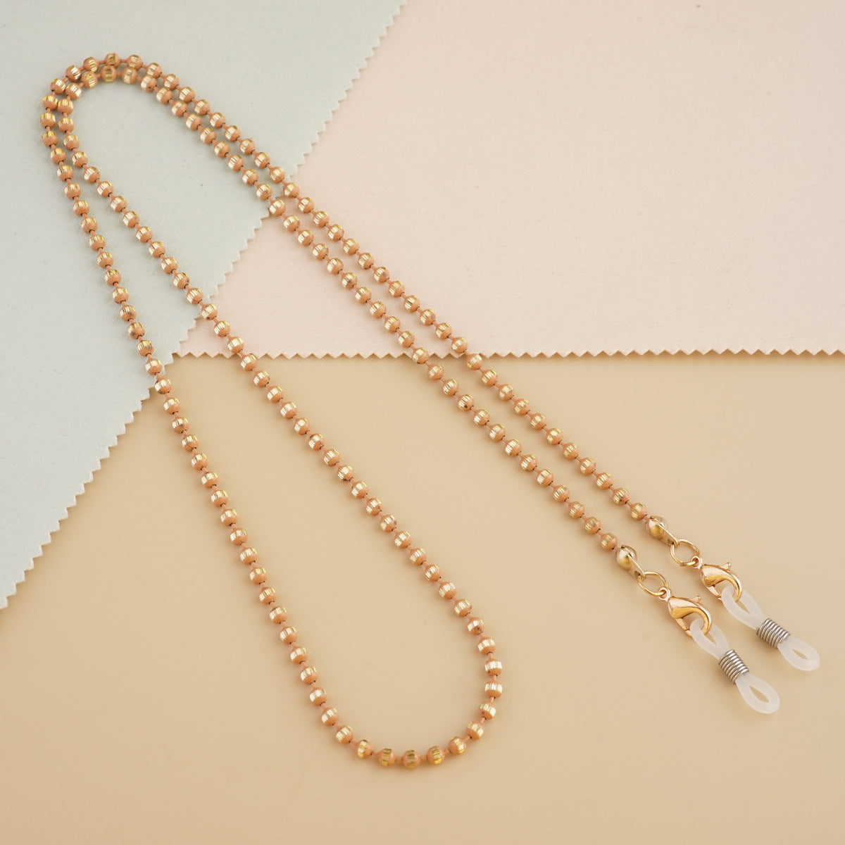 Stylische Perlen-Brillenband Brehn