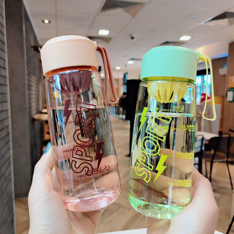 Damen Multifunktionale Sport-Trinkflasche mit fruchtigem Infuser Brehn