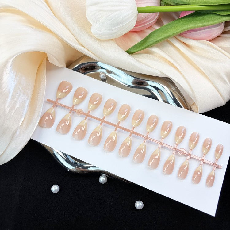 Natürlicher Glänzender Press-On Nagelset Brehn
