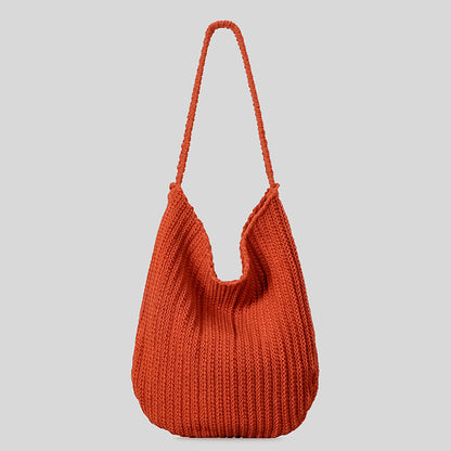 Entspannte Strick-Schultertasche