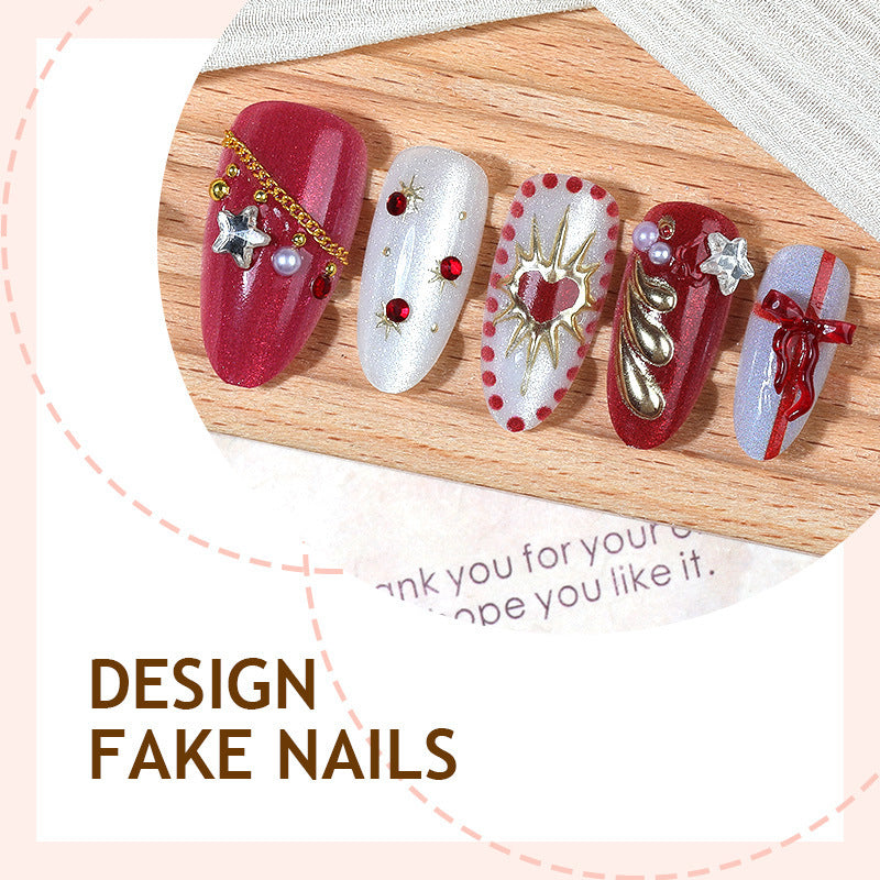 Kunstnagelset mit festlichen Weihnachts- und Glamour-Designs Brehn