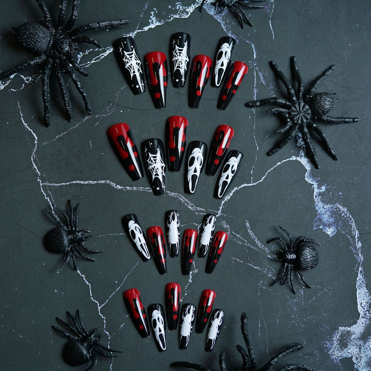Gothic-Themen Press-On Nagelkunst Set Brehn