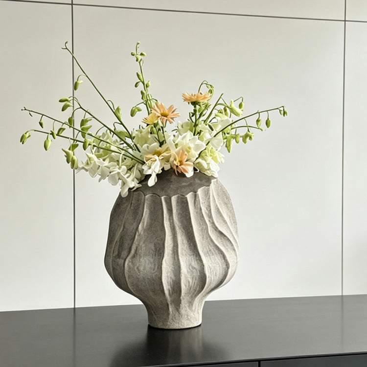 Künstlerische strukturierte Vase