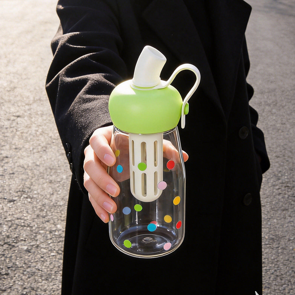 Damen Trinkflasche mit integriertem Fruchtfilter und praktischem Tragegriff Brehn