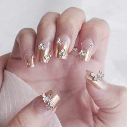 Schmetterlings-verzierte Press-On Nagelset