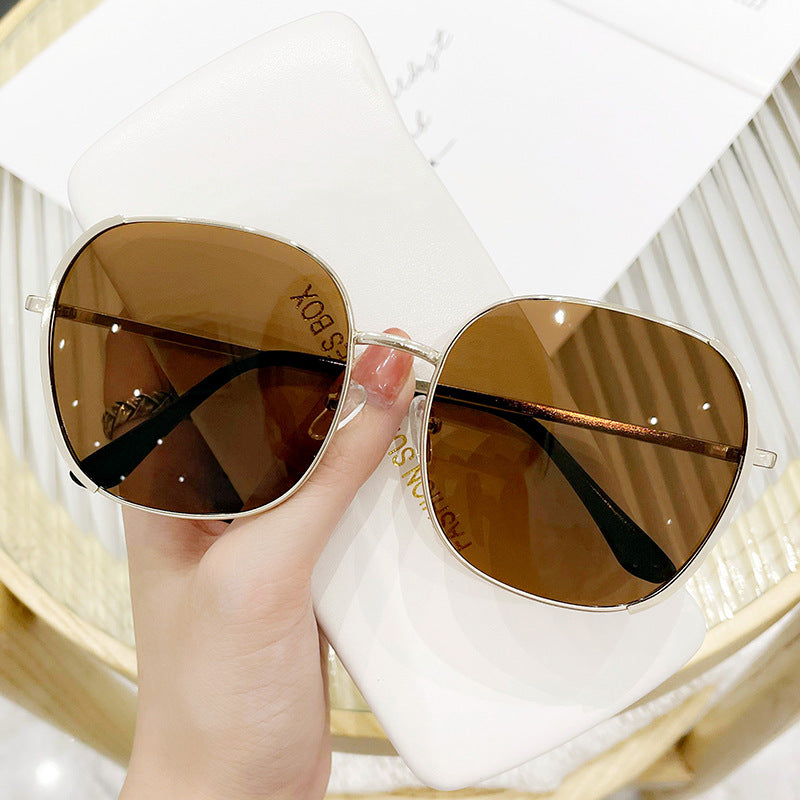 Damen oversized Sonnenbrille mit schützendem UV-Schutz und elegantem Metallrahmen Brehn