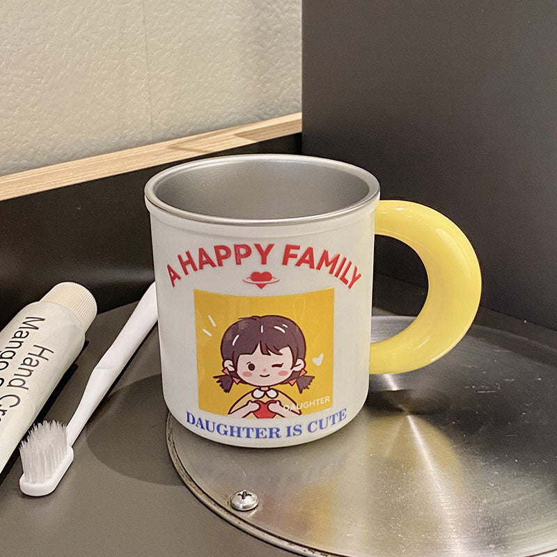 Keramiktasse mit Verspieltem Familienmotiv Brehn