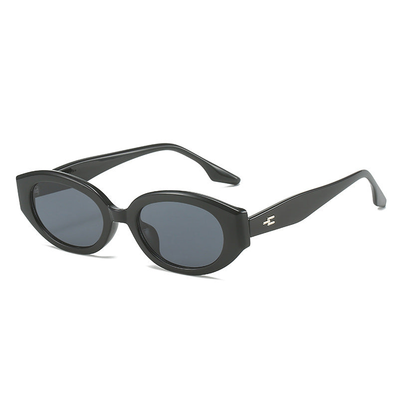 Modische auffällige ovale Sonnenbrille Brehn