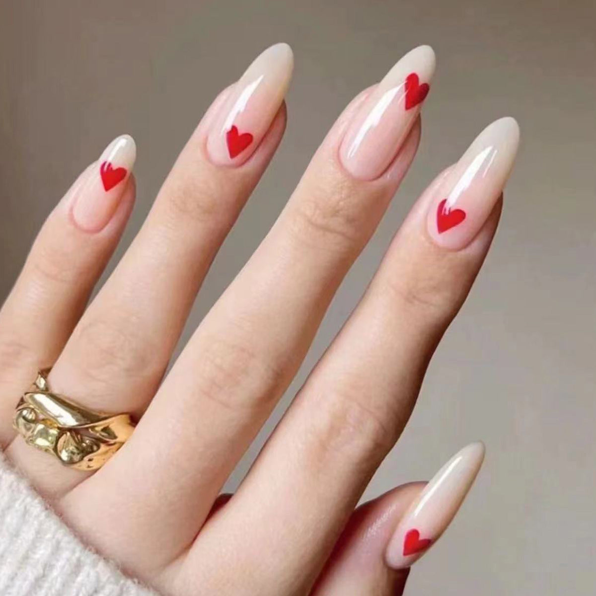 Herz-Themen Press-On Nagelkunst Brehn