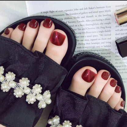 Kunstfußnägel mit elegantem Glanz Brehn