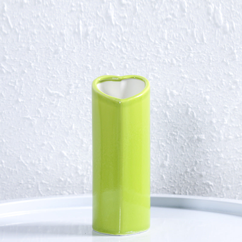 Herzförmige elegante Keramikvase Brehn