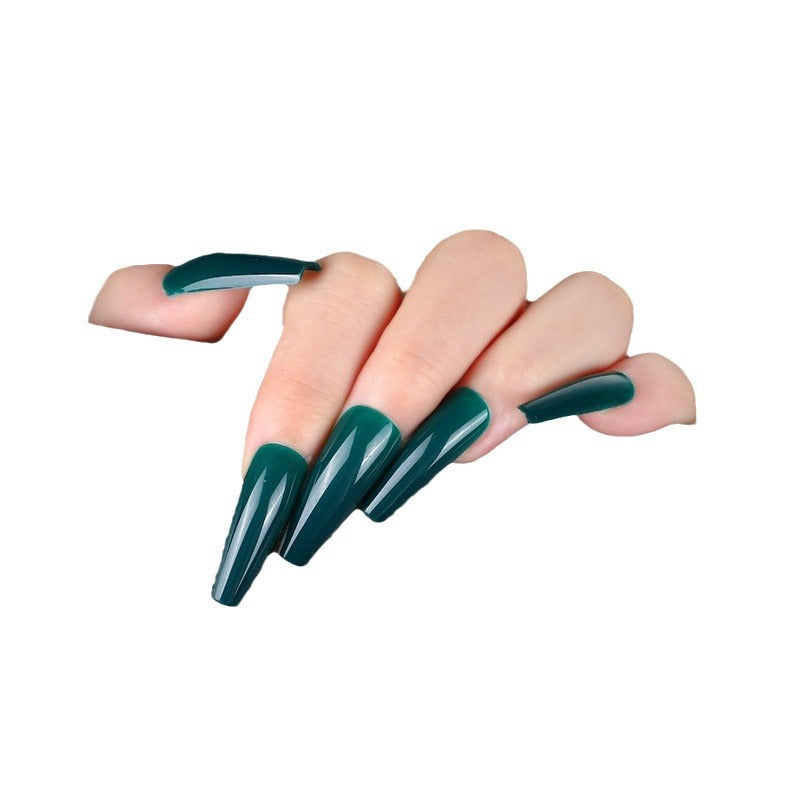 Kunstnägel mit elegantem Design Brehn
