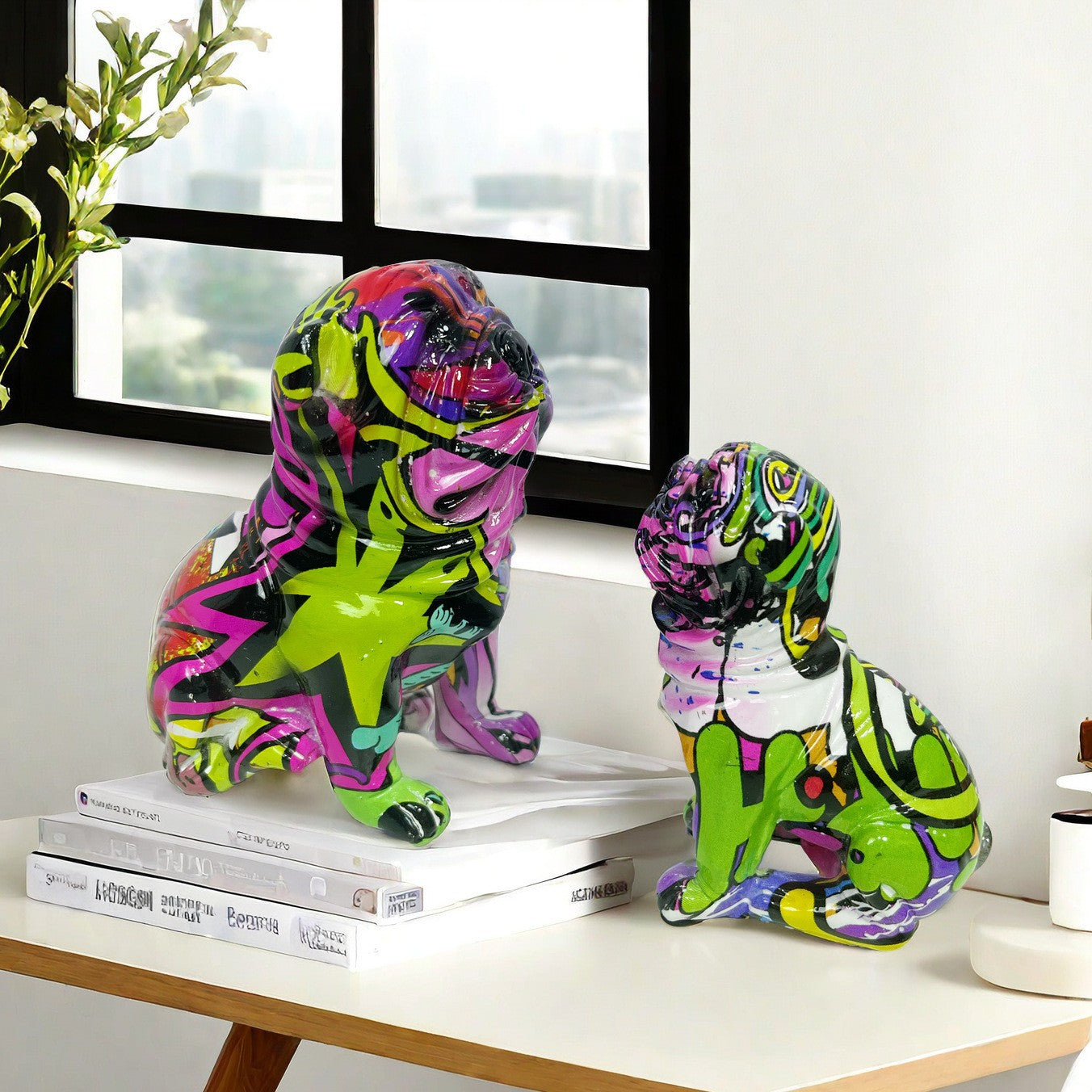Kreative Bulldoggenfigur aus handbemaltem Kunstharz Brehn