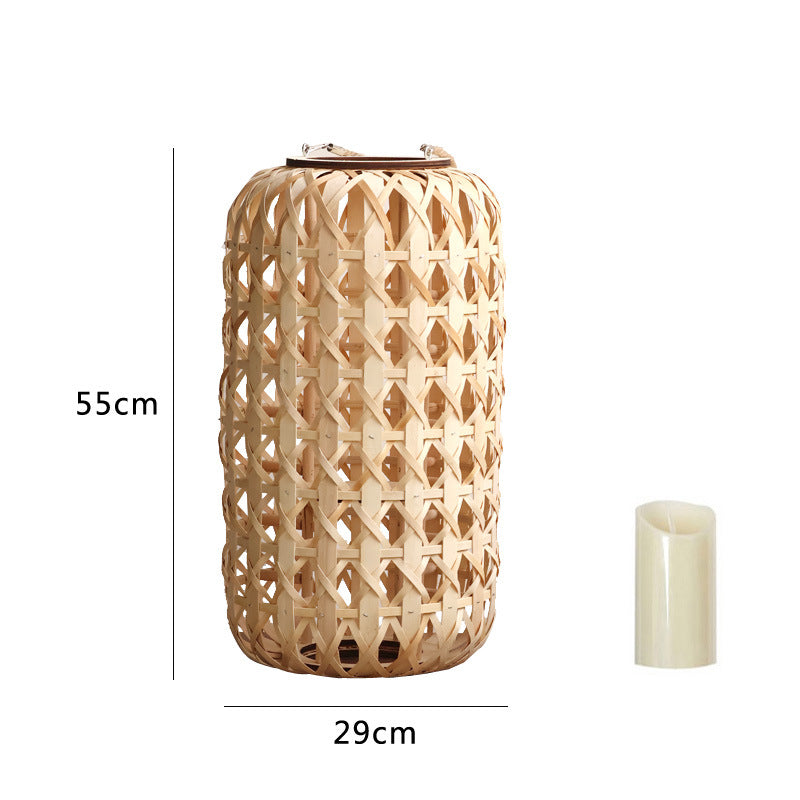 Elegante Laterne aus handgewebtem Naturmaterial Brehn