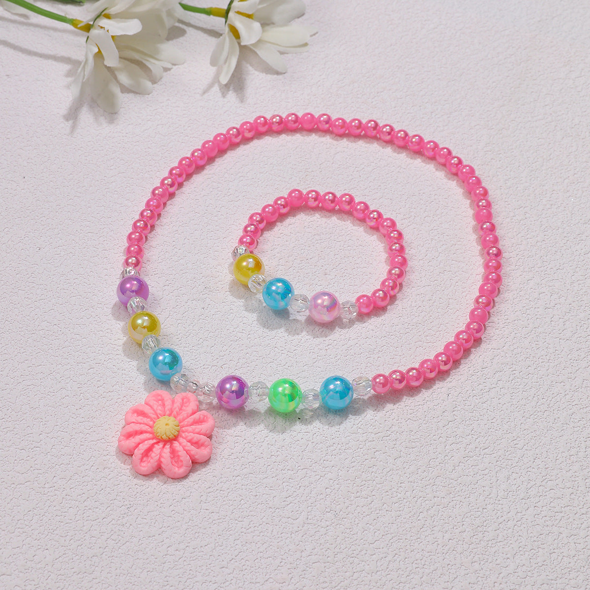 Verspieltes Schmuckset mit Blumenanhänger Brehn